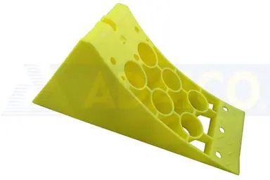 CALZO RUEDA AMARILLO 335X122X147